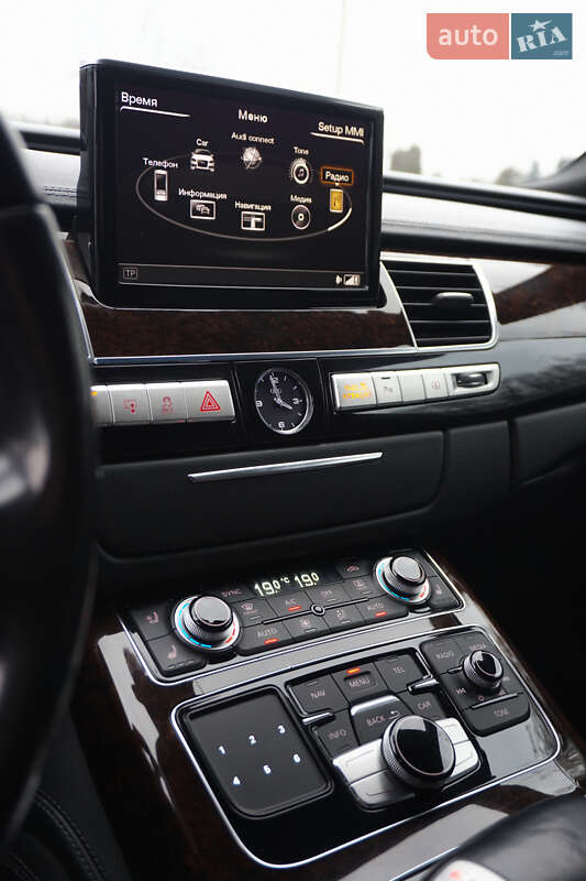 Седан Audi A8 2014 в Виннице