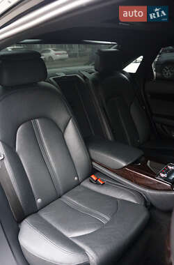 Седан Audi A8 2014 в 