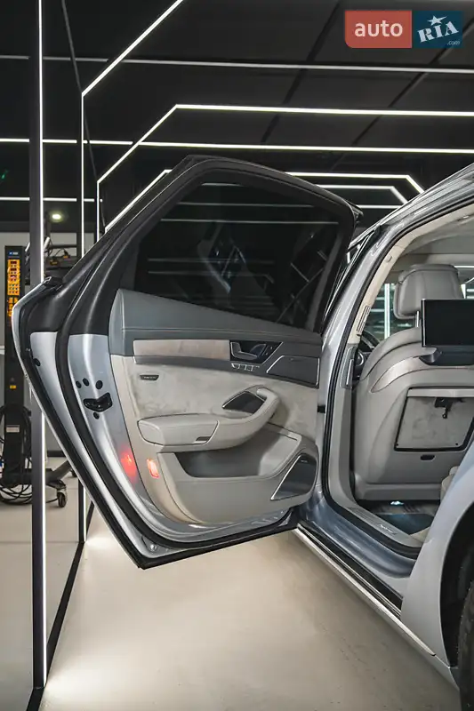 Audi A8 2014 VIN WAUZZZ4H8FN016019 фото оголошення 19 з 66