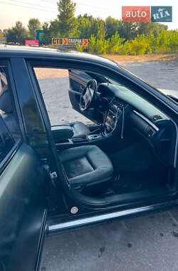 Седан Audi A8 1995 в 