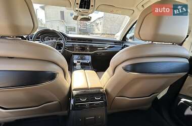 Седан Audi A8 2019 в 