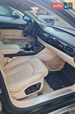 Седан Audi A8 2011 в 