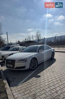 Седан Audi A8 2015 в Могилів-Подільському