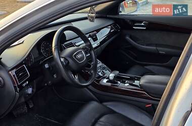 Седан Audi A8 2012 в Тернополе