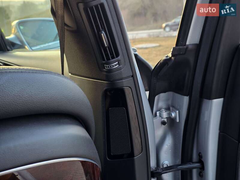 Седан Audi A8 2012 в Тернополе
