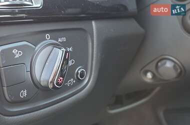 Седан Audi A8 2012 в Тернополе