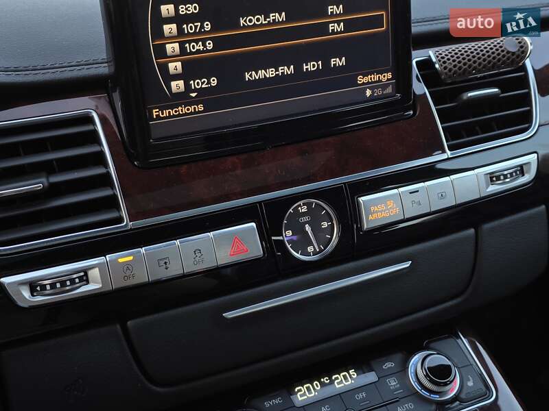 Седан Audi A8 2012 в Тернополе