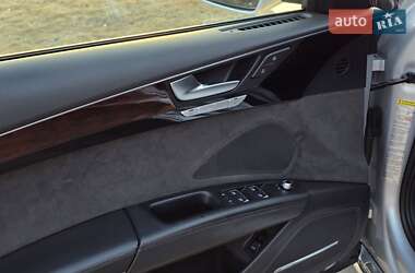 Седан Audi A8 2012 в Тернополе