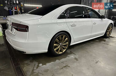 Седан Audi A8 2017 в 