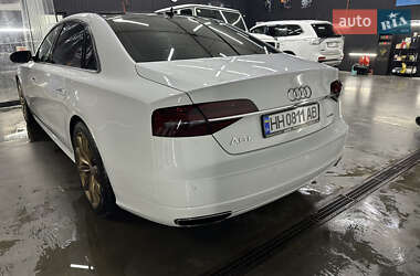 Седан Audi A8 2017 в Одесі