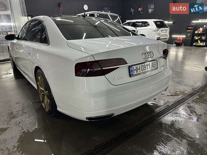 Седан Audi A8 2017 в Одессе