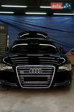 Седан Audi A8 2011 в 