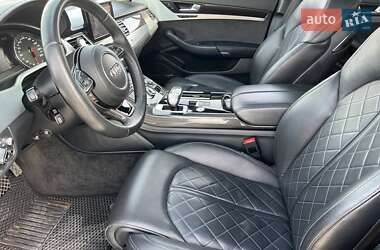 Седан Audi A8 2015 в 