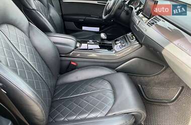 Седан Audi A8 2015 в 