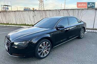 Седан Audi A8 2012 в 