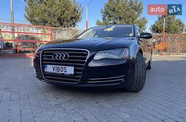 Седан Audi A8 2013 в Одесі