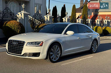 Седан Audi A8 2015 в 