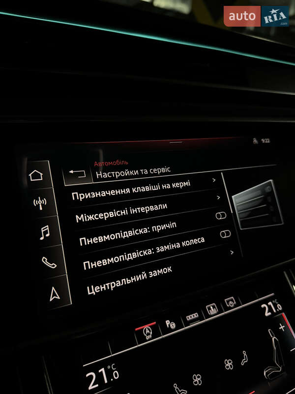 Седан Audi A8 2021 в Киеве