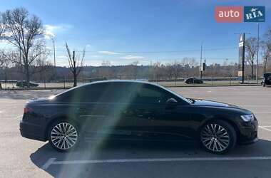 Седан Audi A8 2021 в 
