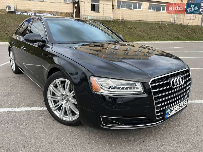 Седан Audi A8 2014 в 