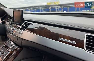 Седан Audi A8 2014 в Виннице