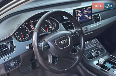 Седан Audi A8 2013 в 