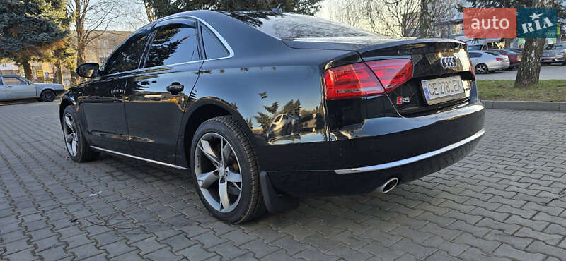 Седан Audi A8 2010 в Черновцах