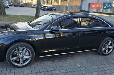 Седан Audi A8 2010 в 