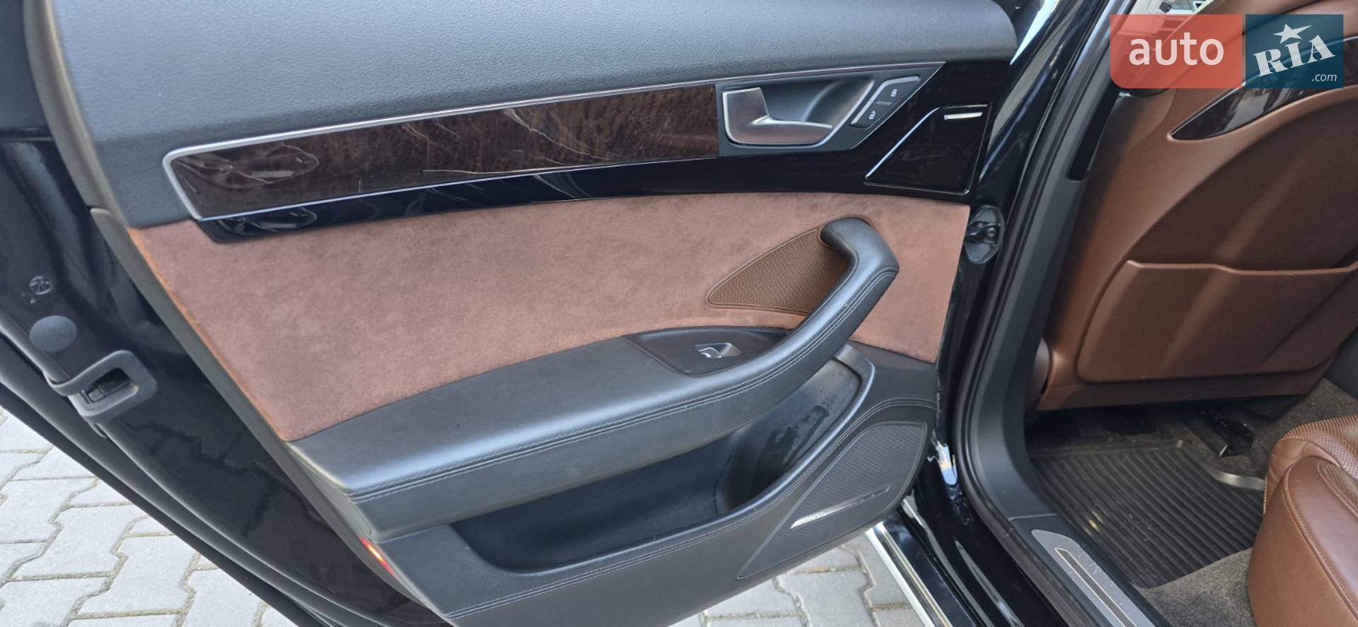2010 Audi A8 - мініатюра 26