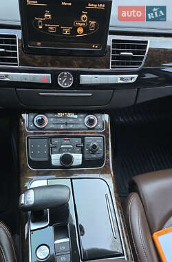 Седан Audi A8 2010 в 
