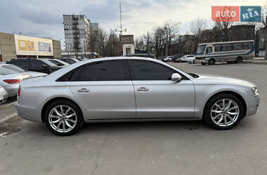 Седан Audi A8 2012 в 
