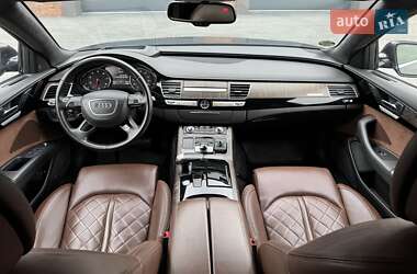 Седан Audi A8 2015 в 