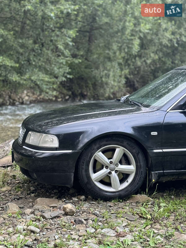 Седан Audi A8 2000 в Сумах