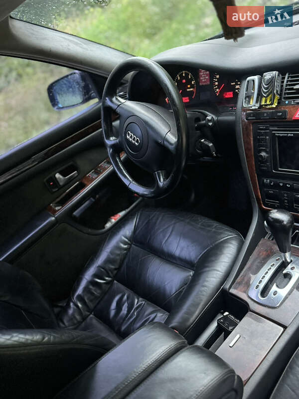 Седан Audi A8 2000 в Сумах