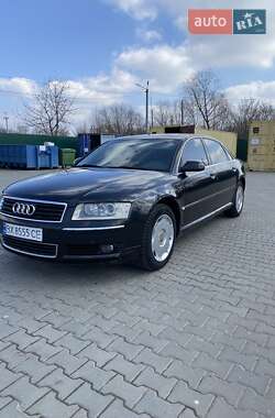 Седан Audi A8 2004 в 