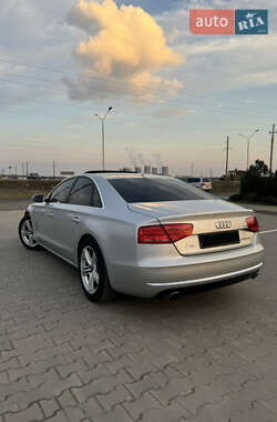 Седан Audi A8 2012 в 
