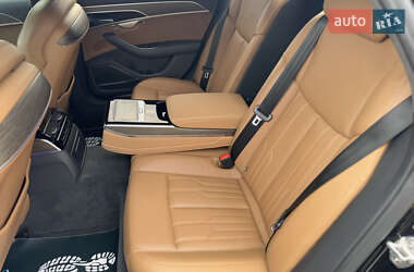 Седан Audi A8 2018 в 