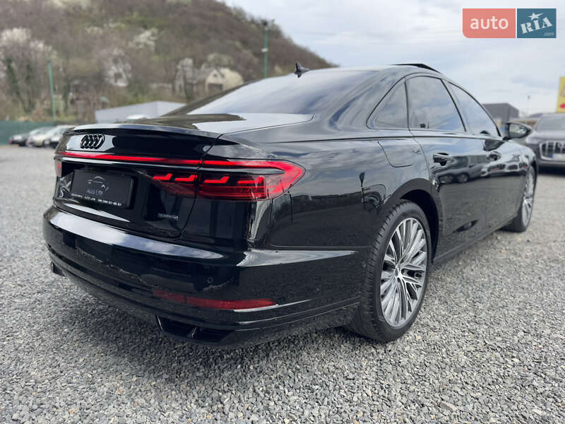 Седан Audi A8 2018 в 