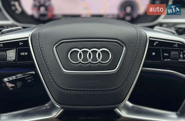 Седан Audi A8 2018 в 