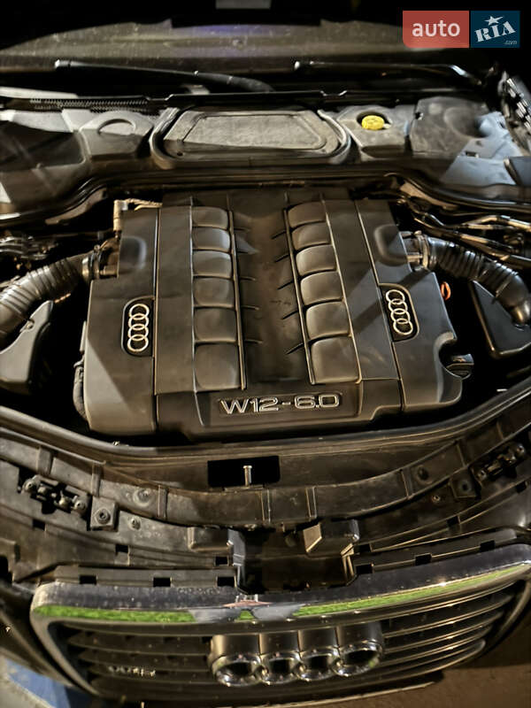 Седан Audi A8 2004 в Днепре