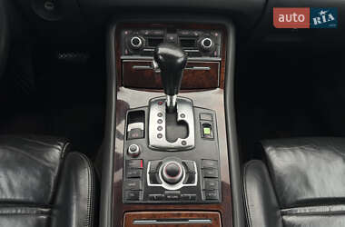 Седан Audi A8 2005 в 