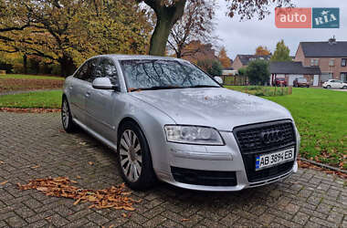 Седан Audi A8 2003 в 