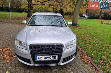 Седан Audi A8 2003 в 