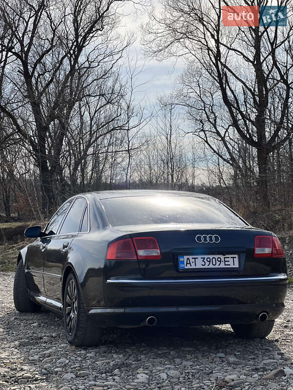 Седан Audi A8 2006 в Выгоде