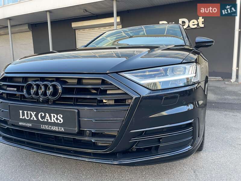 Седан Audi A8 2021 в Киеве