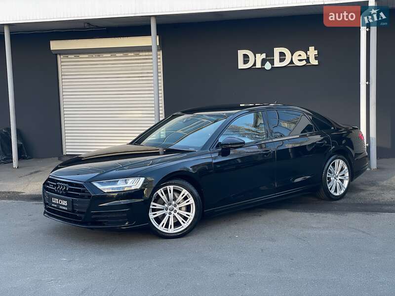 Седан Audi A8 2021 в Киеве