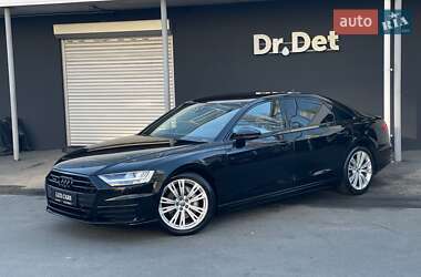 Седан Audi A8 2021 в 