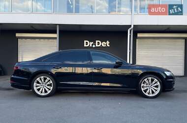 Седан Audi A8 2021 в 
