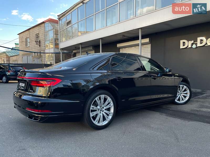 Седан Audi A8 2021 в Киеве