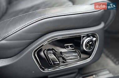 Седан Audi A8 2014 в 